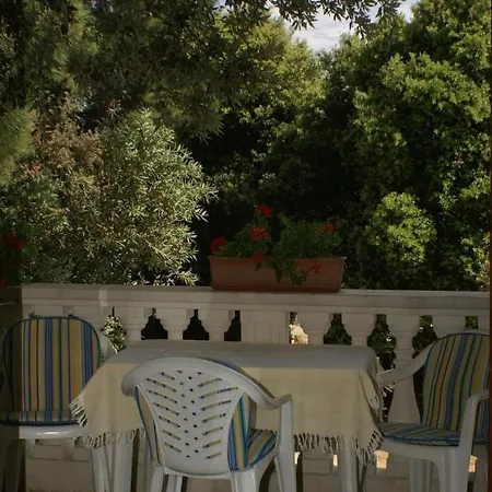 By The Sea Simuni, Pag - 236 Kolan