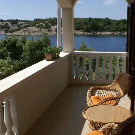 By The Sea Simuni, Pag - 236