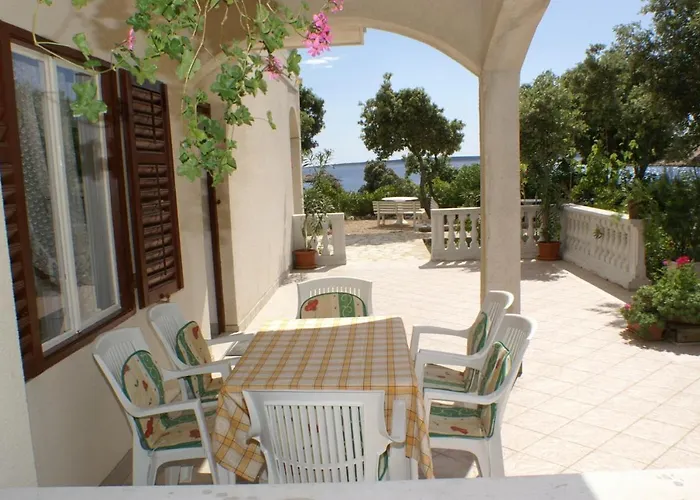 By The Sea Simuni, Pag - 236