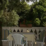 By The Sea Simuni, Pag - 236 קולאן