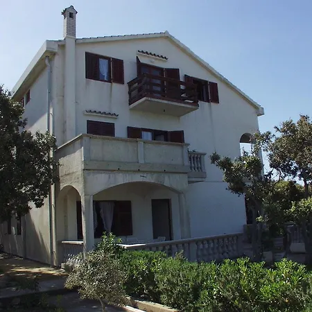 Apartments By The Sea Simuni, Pag - 236 * كولان