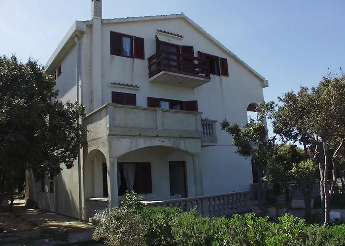 By The Sea Simuni, Pag - 236 * Колан